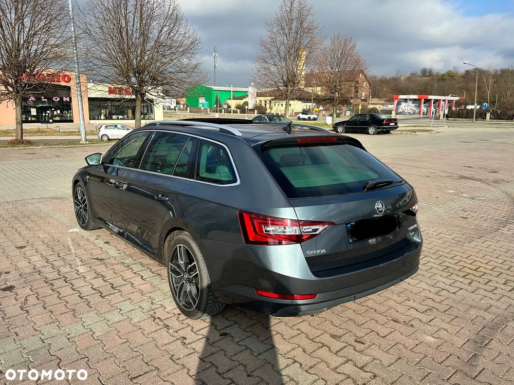 Skoda Superb 2.0 TDI 4x4 L&K DSG - 5