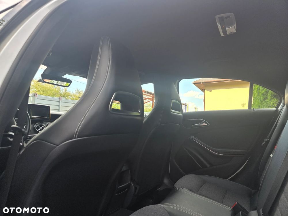 Mercedes-Benz Klasa A 180 (BlueEFFICIENCY) 7G-DCT - 19