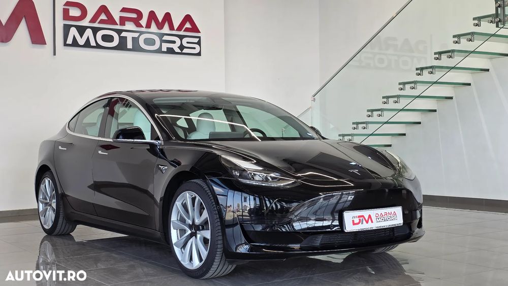 Tesla Model 3 Standard Reichweite Plus Hinterradantrieb - 3