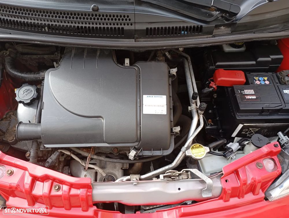 Peugeot 107 1.0 Urban Move - 14