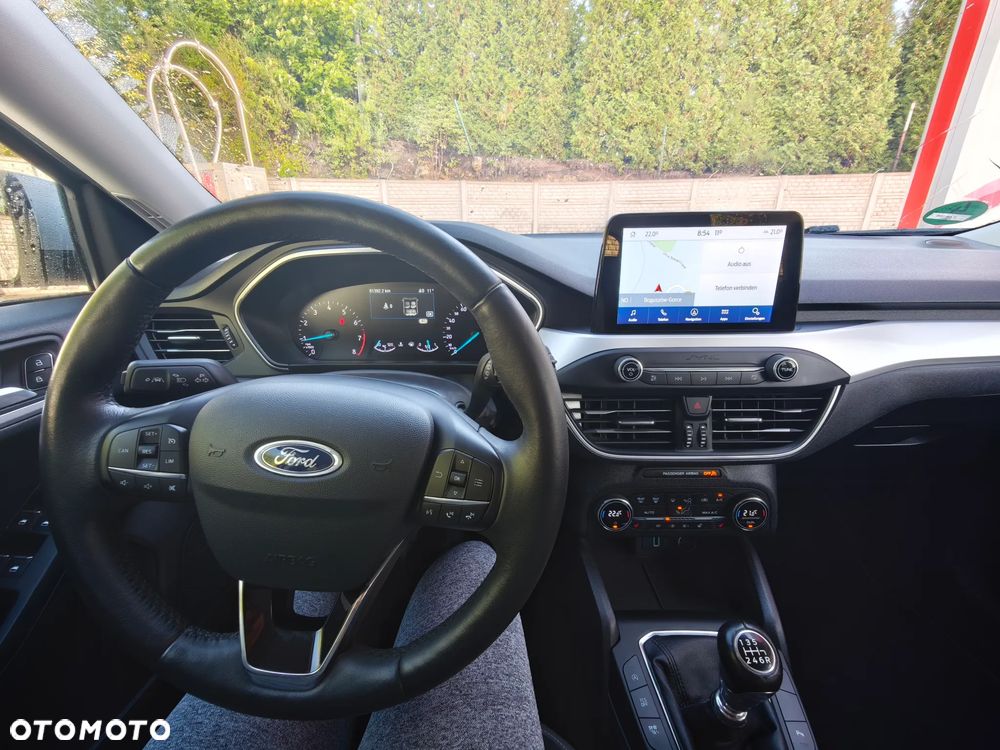 Ford Focus 1.0 EcoBoost STart-Stopp-System TITANIUM X - 37