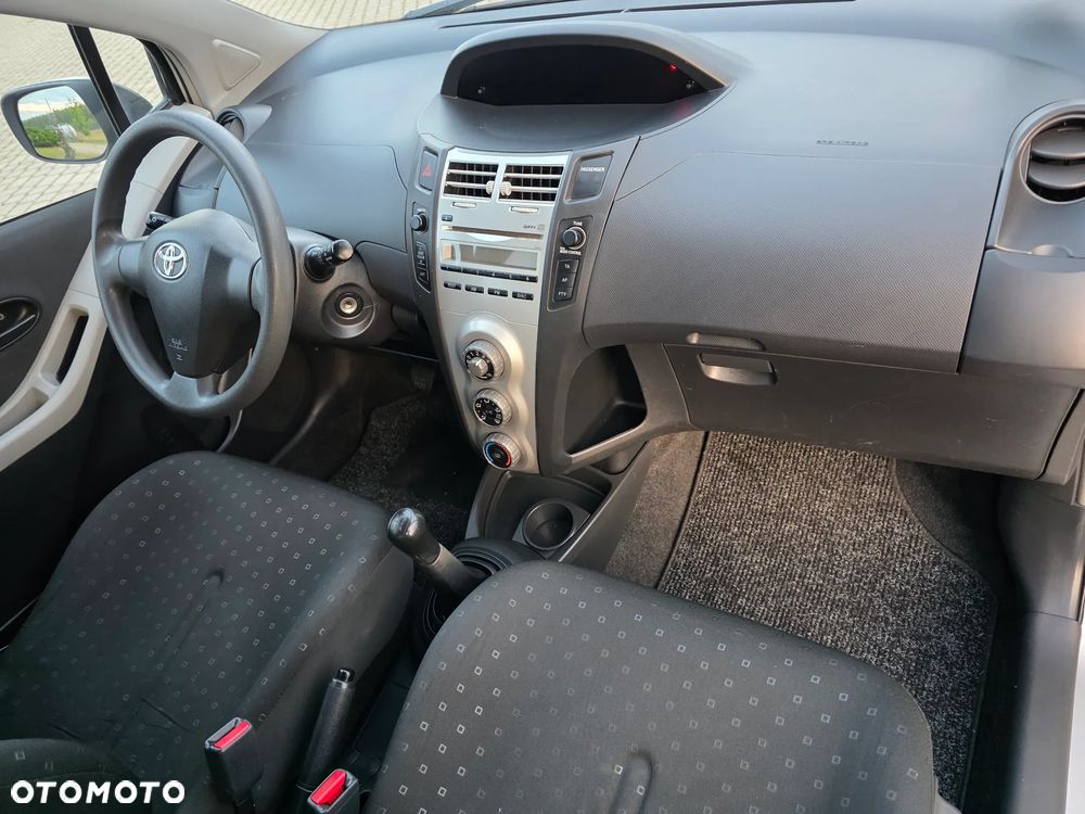 Toyota Yaris 1.4 D-4D S - 22