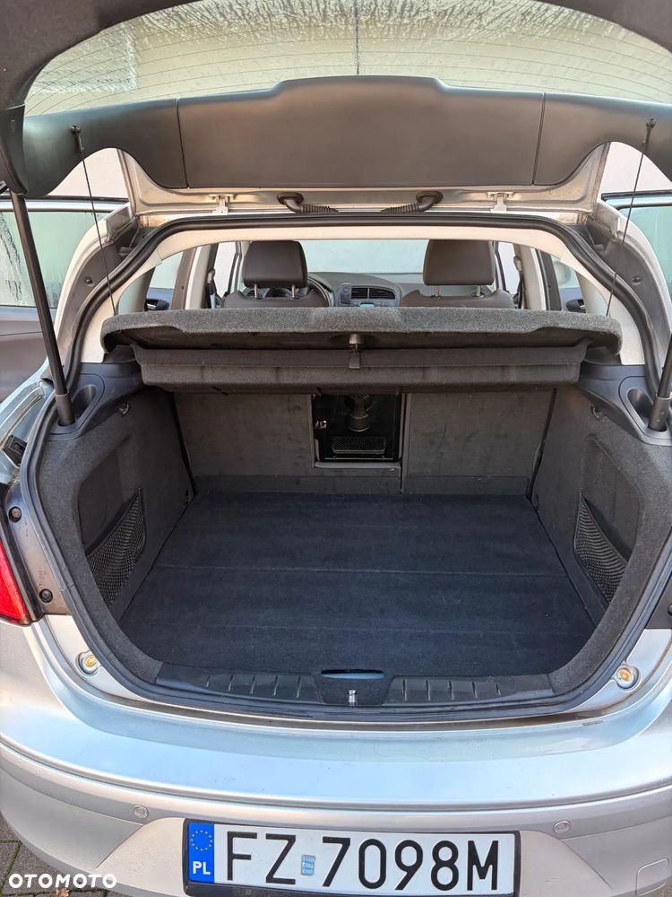 Seat Toledo 1.6 Reference - 8