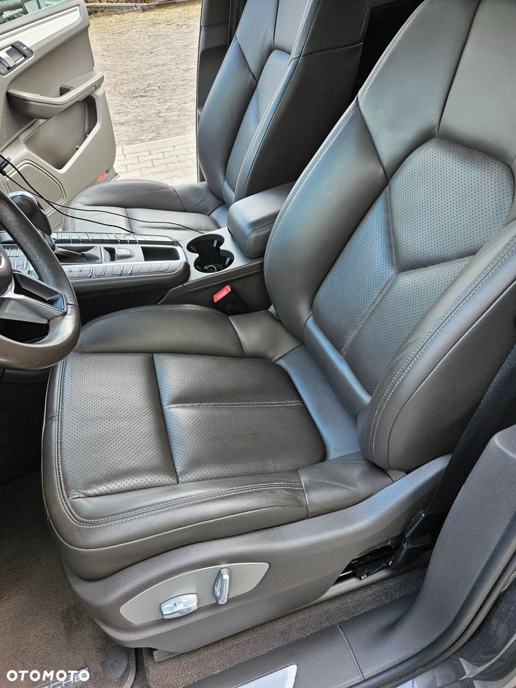 Porsche Macan - 14