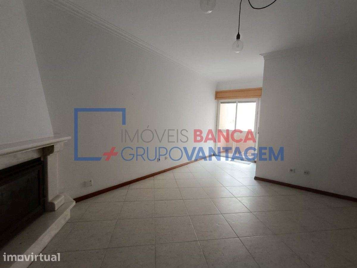 Apartamento T2  Rio de Mouro  Sintra - Grande imagem: 2/27