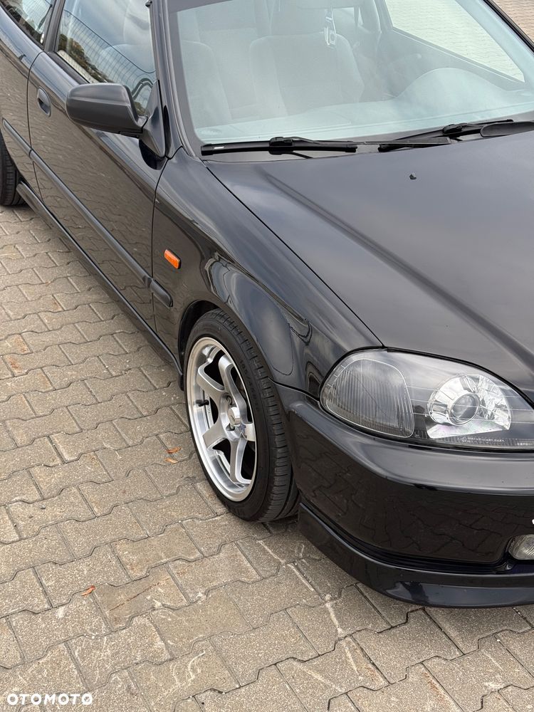 Honda Civic 1.6i LS - 15