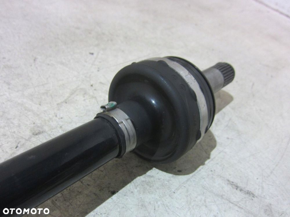 BMW X3 G01 3.0iX PÓŁOŚ TYLNA PRAWA PRAWY TYŁ 7953546 8679940 33207953546 - 4