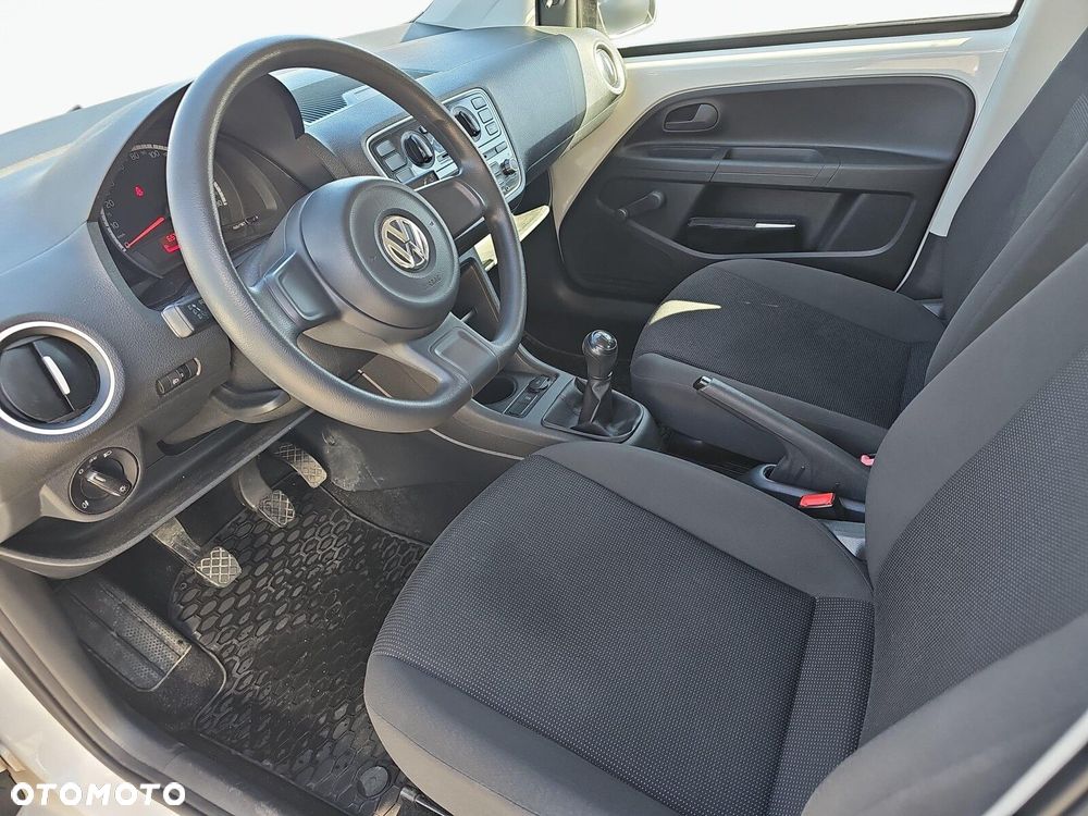 Volkswagen up! - 10