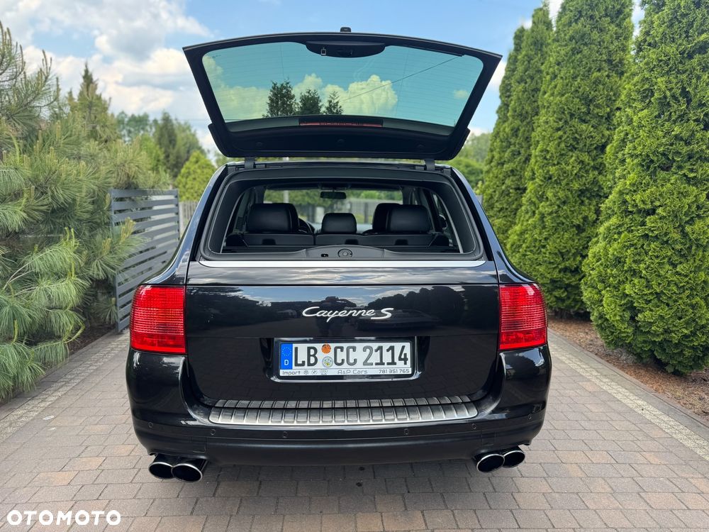 Porsche Cayenne - 14