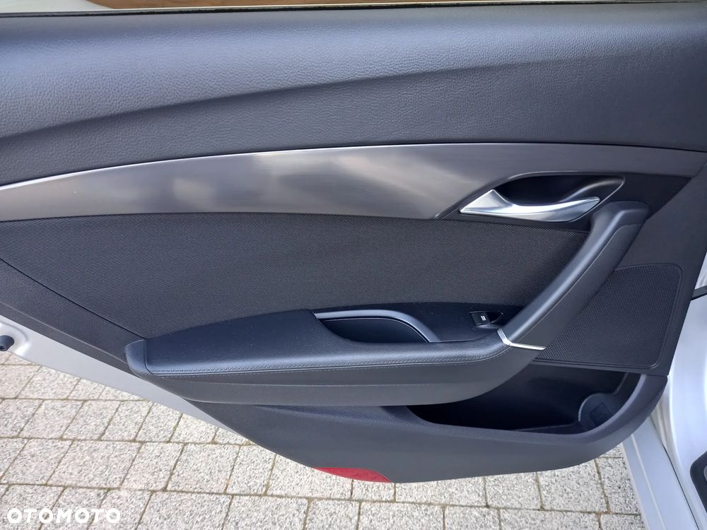 Hyundai i40 Kombi 2.0 Automatik Premium - 18