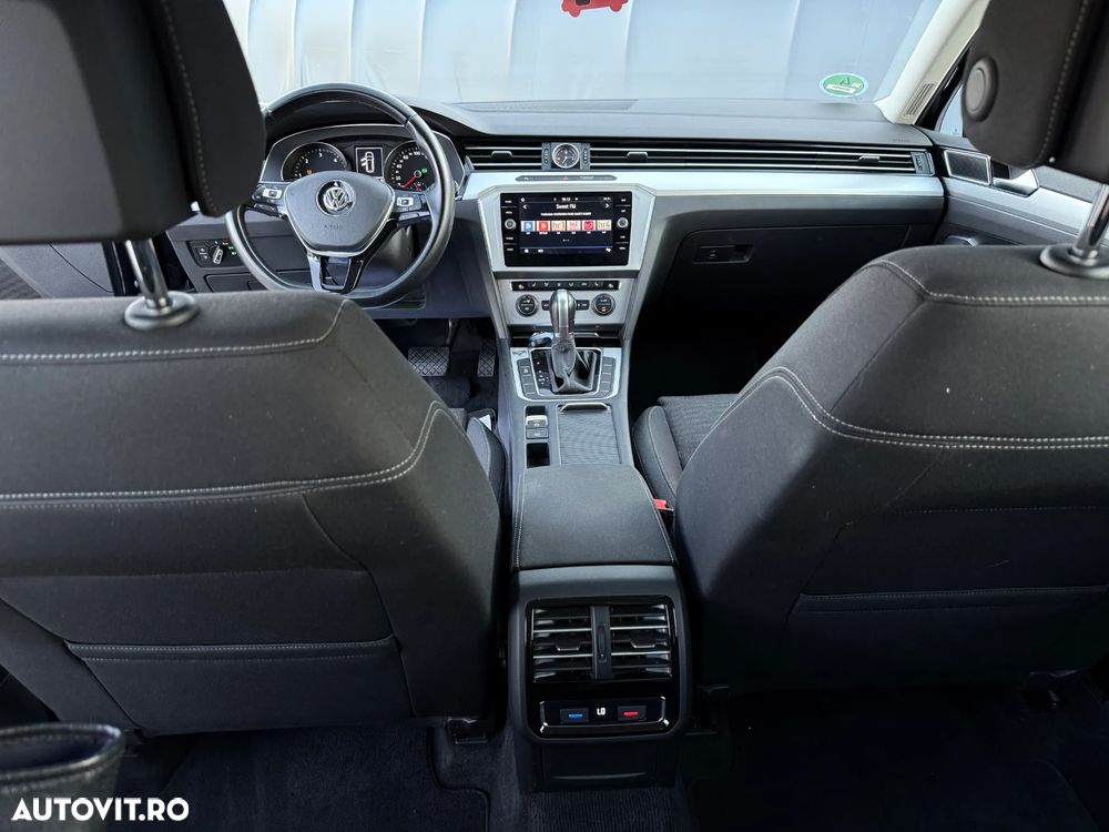 Volkswagen Passat 2.0 TDI DSG 4Motion Comfortline - 8