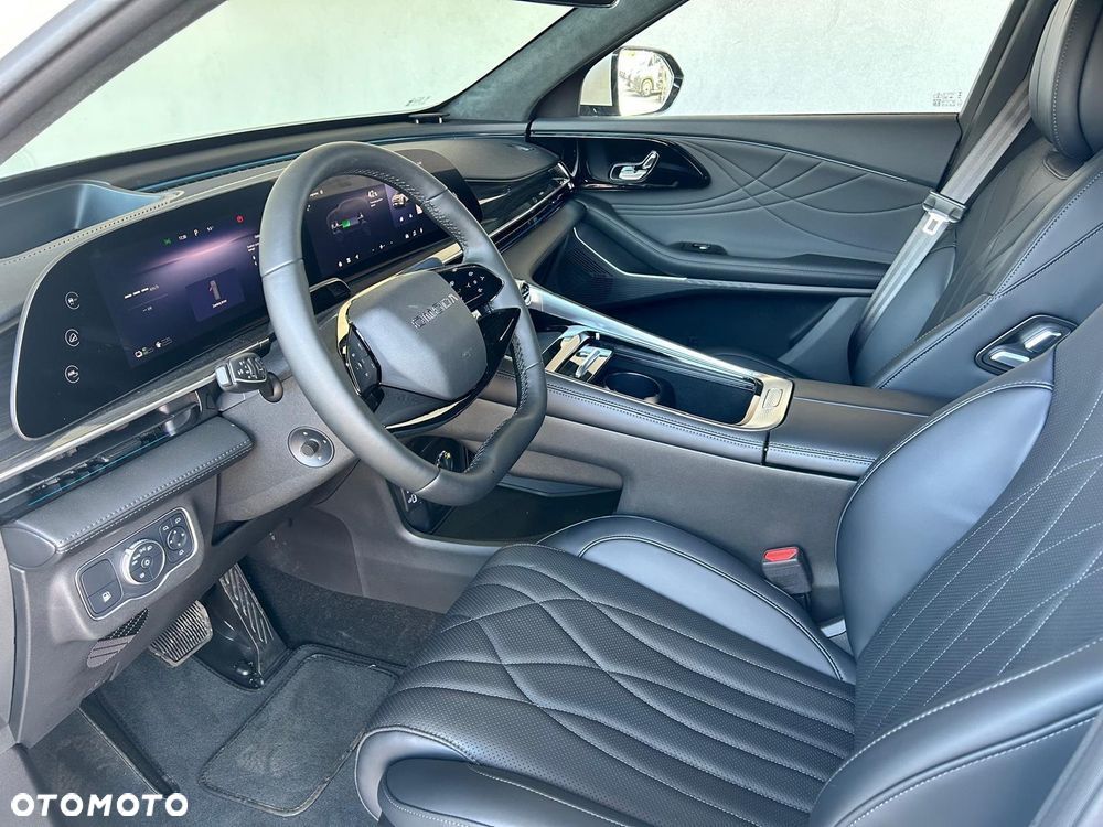 Omoda 9 1.5 Super Hybrid Exclusive AWD - 11