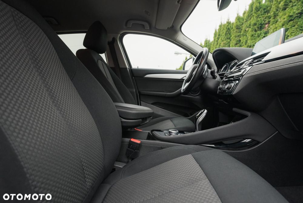 BMW X2 - 16