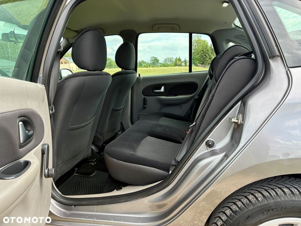 Renault Thalia 1.2 16V All Inclusive Euro5 - 20
