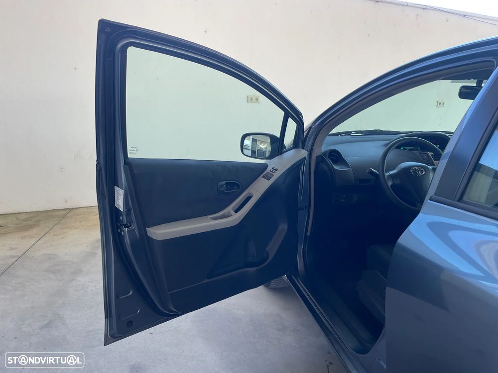 Toyota Yaris 1.0 VVT-i Comfort - 9