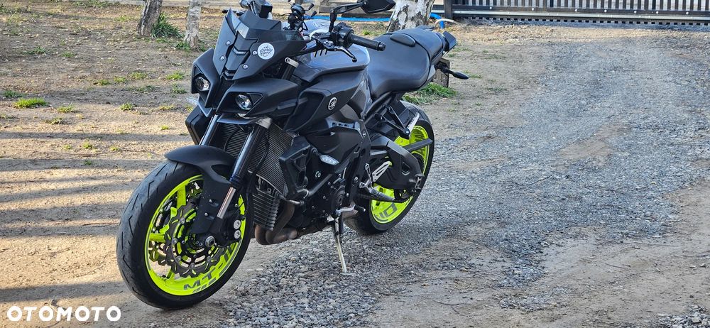 Yamaha MT - 6