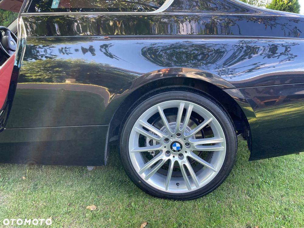 BMW Seria 3 325i - 6