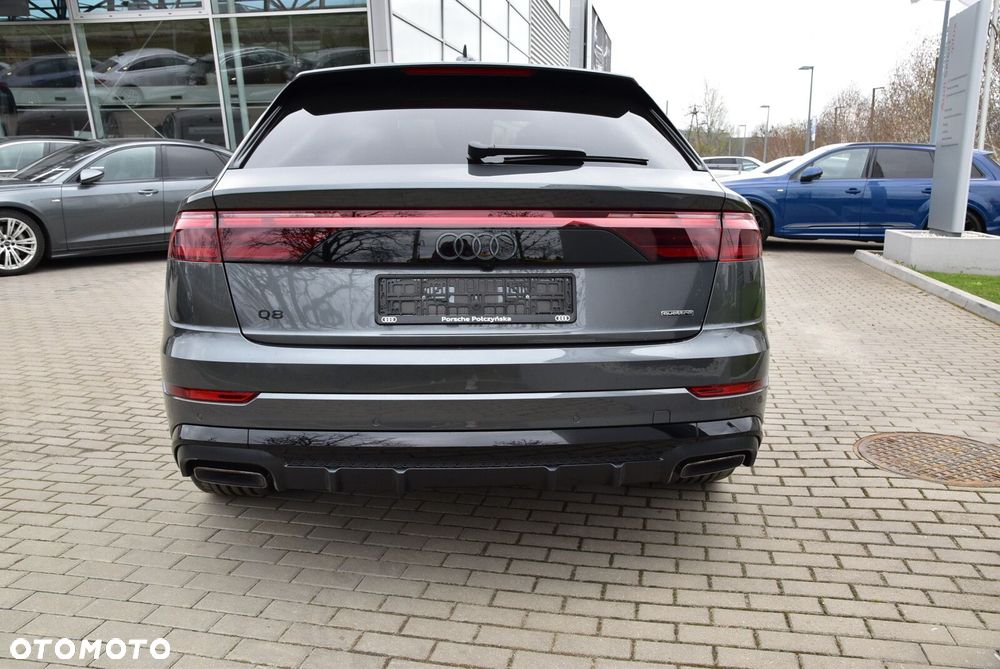 Audi Q8 - 6