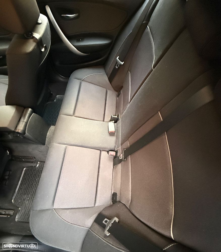 BMW 116 d — fotografia 17