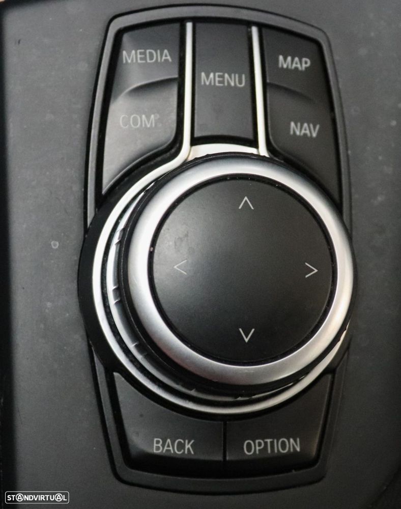 BMW X1 16 d sDrive Auto - 24