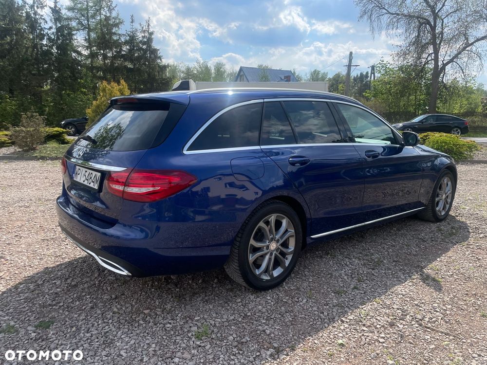 Mercedes-Benz Klasa C 200 7G-TRONIC Exclusive - 4