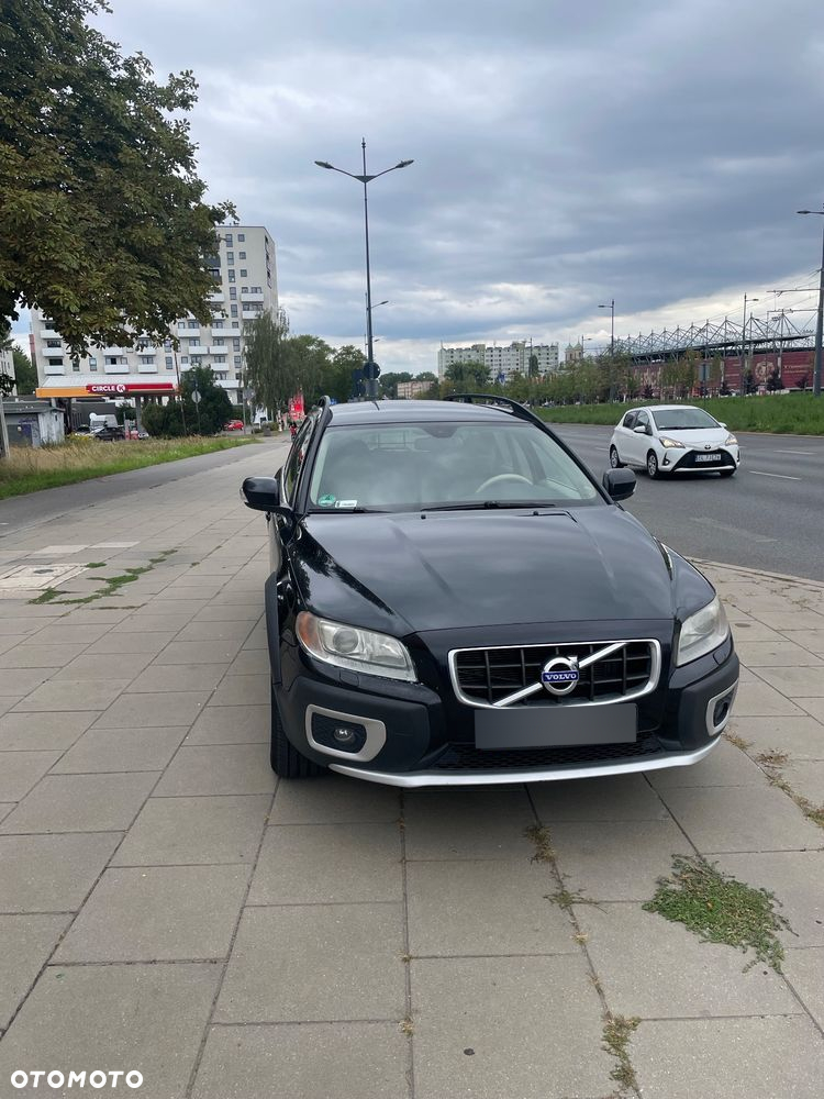 Volvo XC 70 D5 AWD Momentum - 2