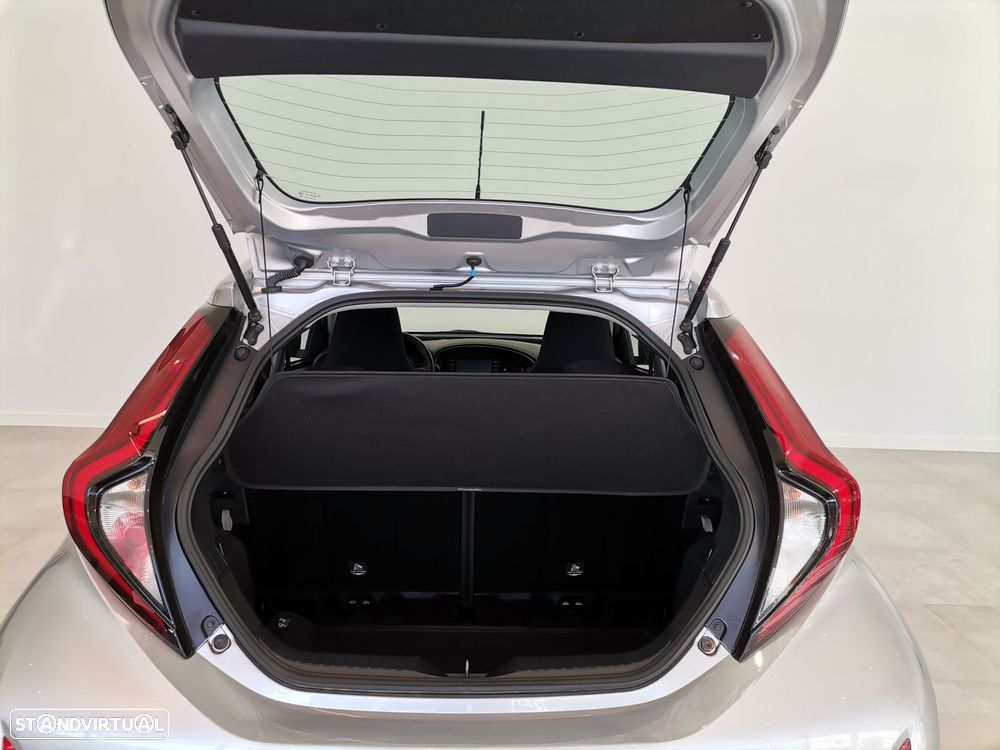 Toyota Aygo X - 11