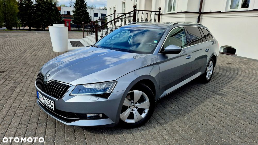Skoda Superb 2.0 TDI DSG Sportline - 1
