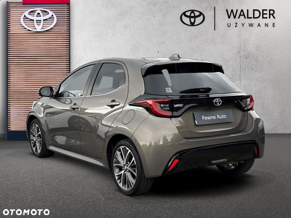 Toyota Yaris 1.5 Executive CVT - 3