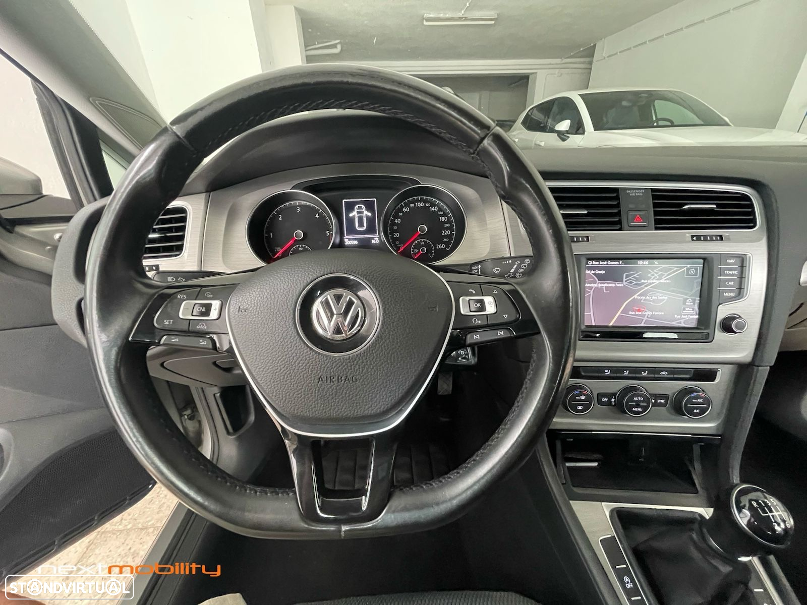 VW Golf Variant 1.6 TDi GPS Edition - 11