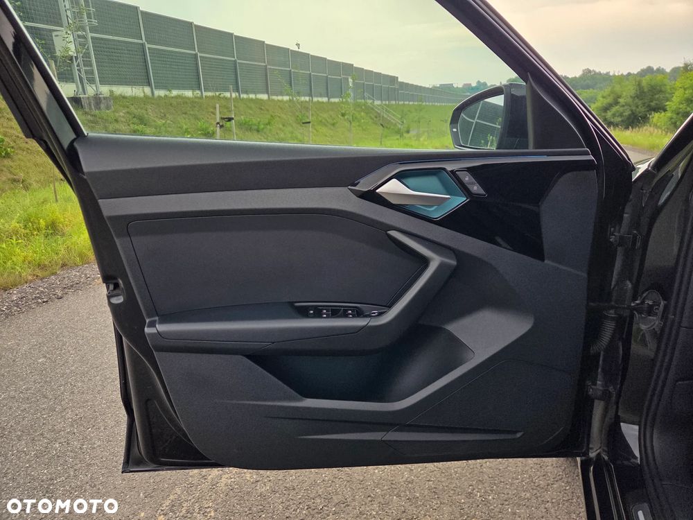 Audi A1 Sportback 35 TFSI Advanced S tronic - 28