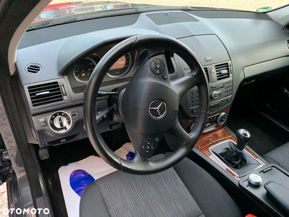 Mercedes-Benz Klasa C 200 Kompressor Elegance - 26
