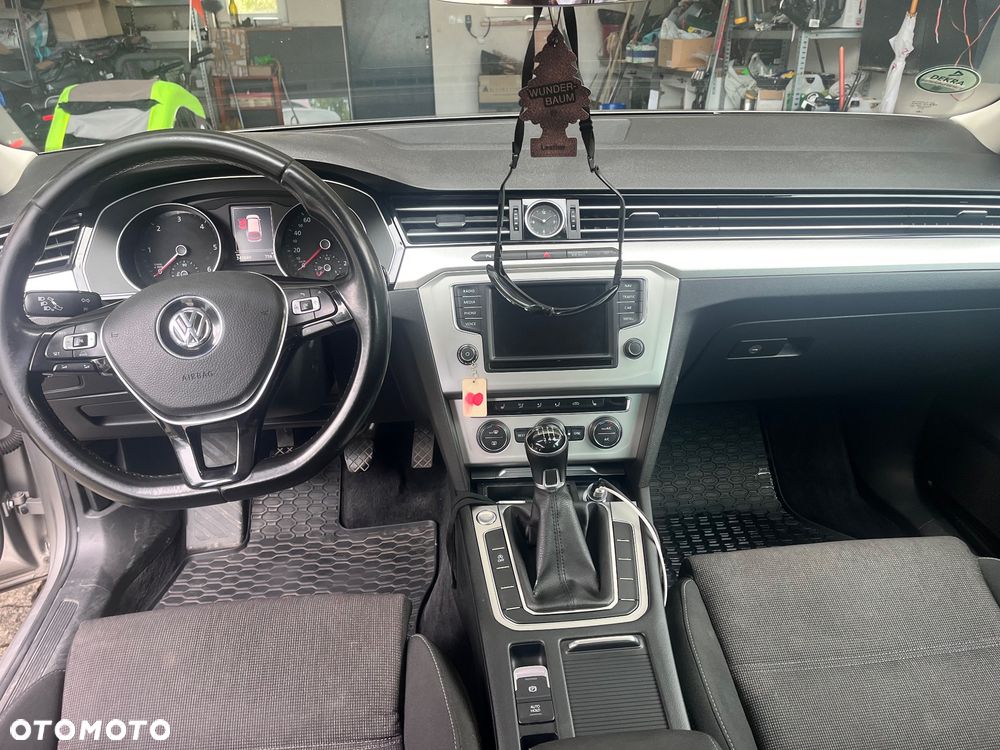 Volkswagen Passat 2.0 TDI BMT Comfortline - 14