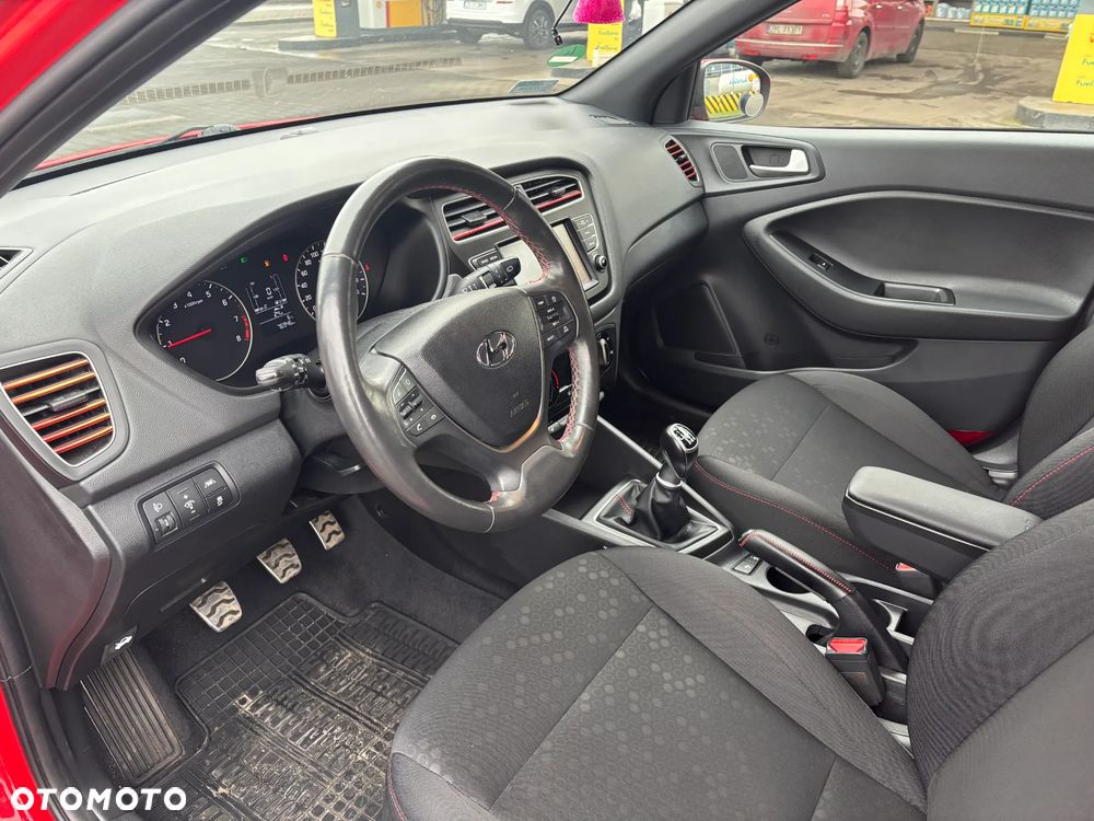 Hyundai i20 1.4 Comfort - 11