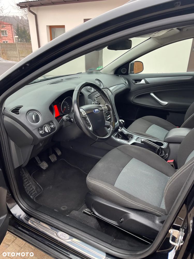 Ford Mondeo SW 2.0 TDCi Ghia - 16