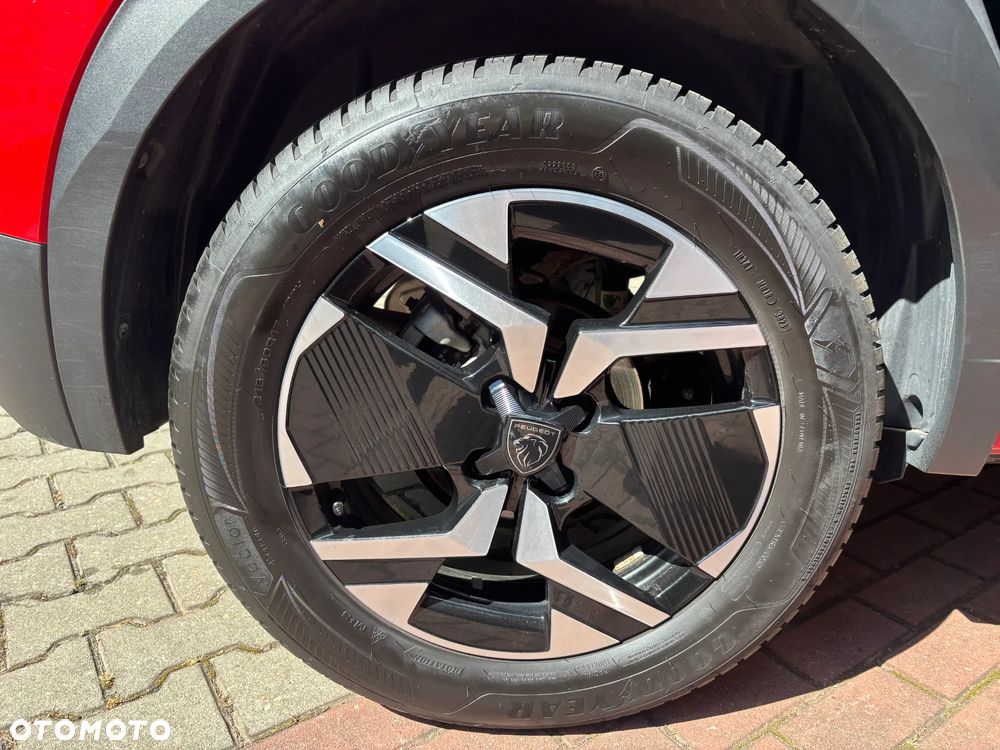 Peugeot 2008 PureTech 130 Allure S&S EAT8 - 26