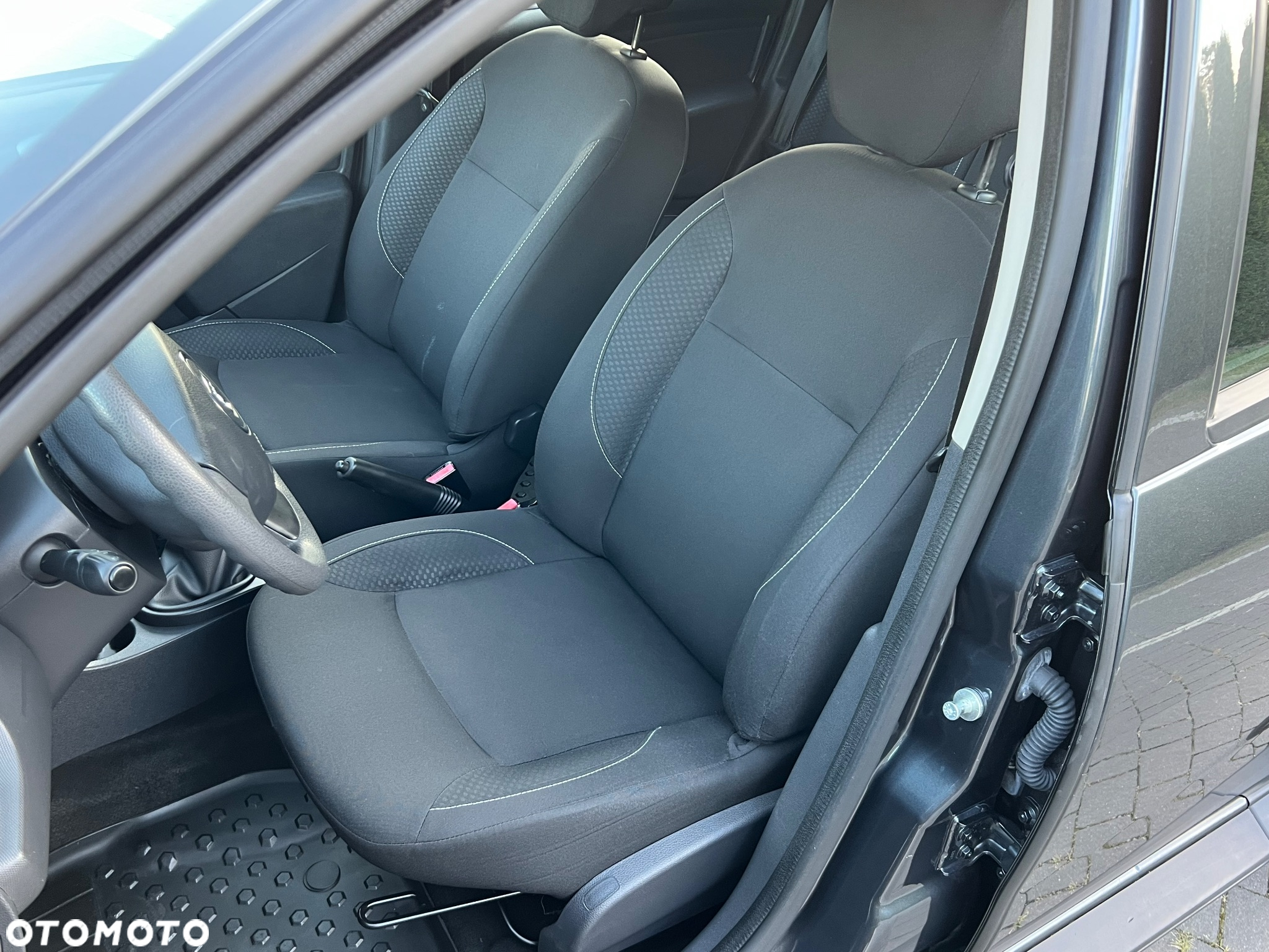 Dacia Duster 1.6 SCe Ambiance S&S - 21
