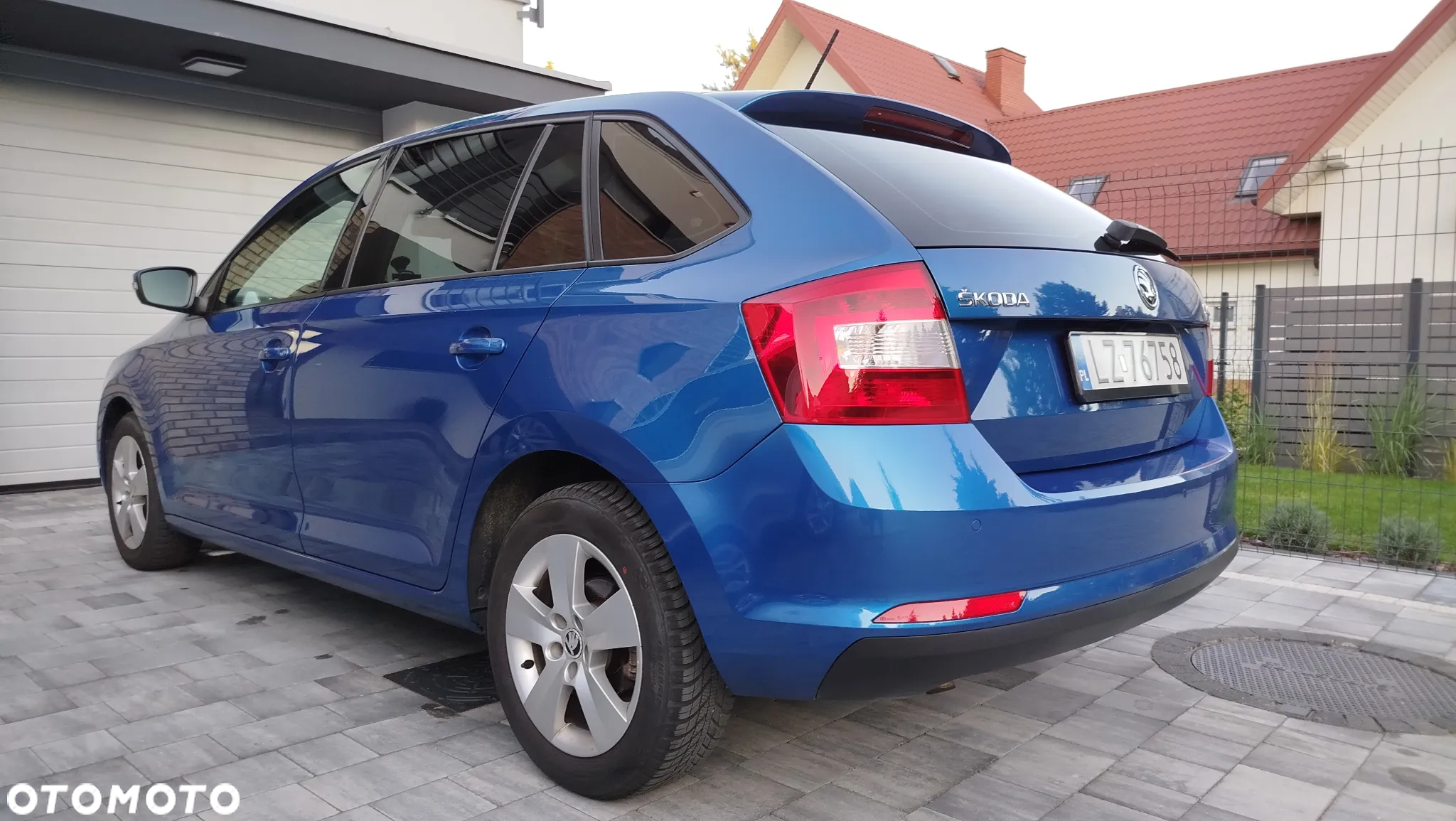 Skoda RAPID 1.2 TSI Ambition - 4