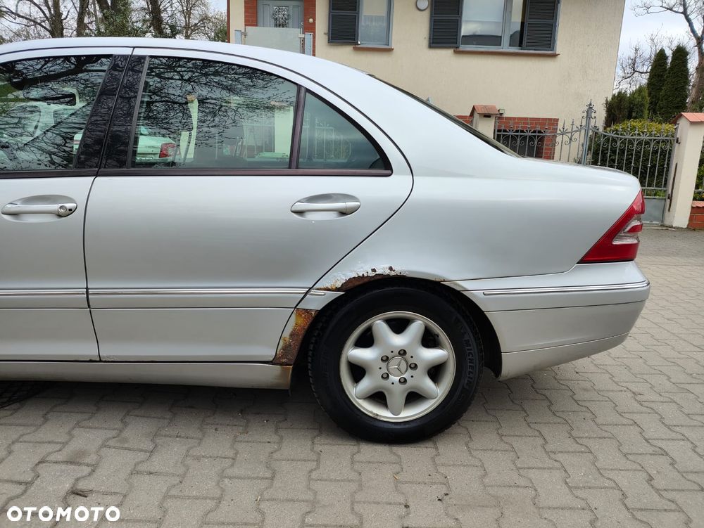 Mercedes-Benz Klasa C 220 CDI Elegance - 9