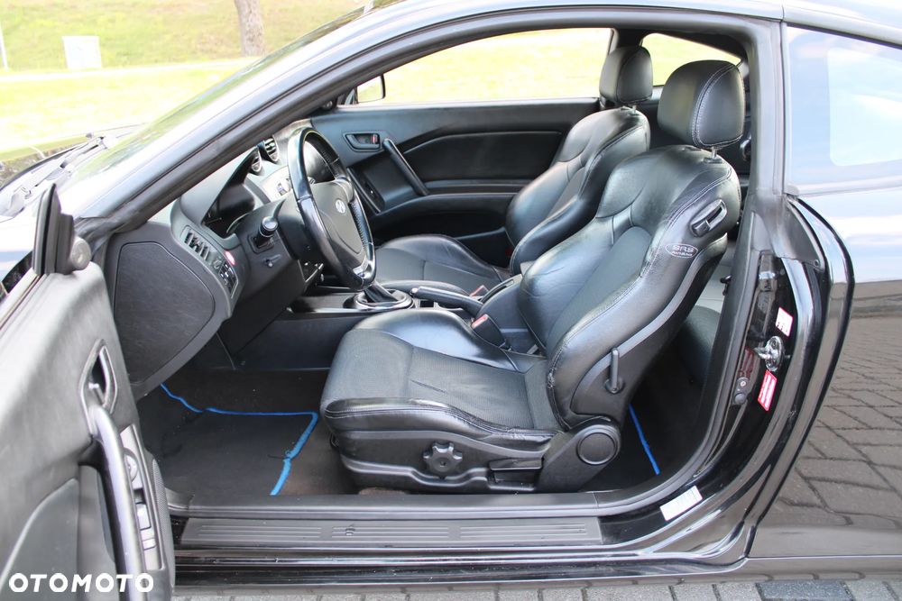 Hyundai Coupe - 23