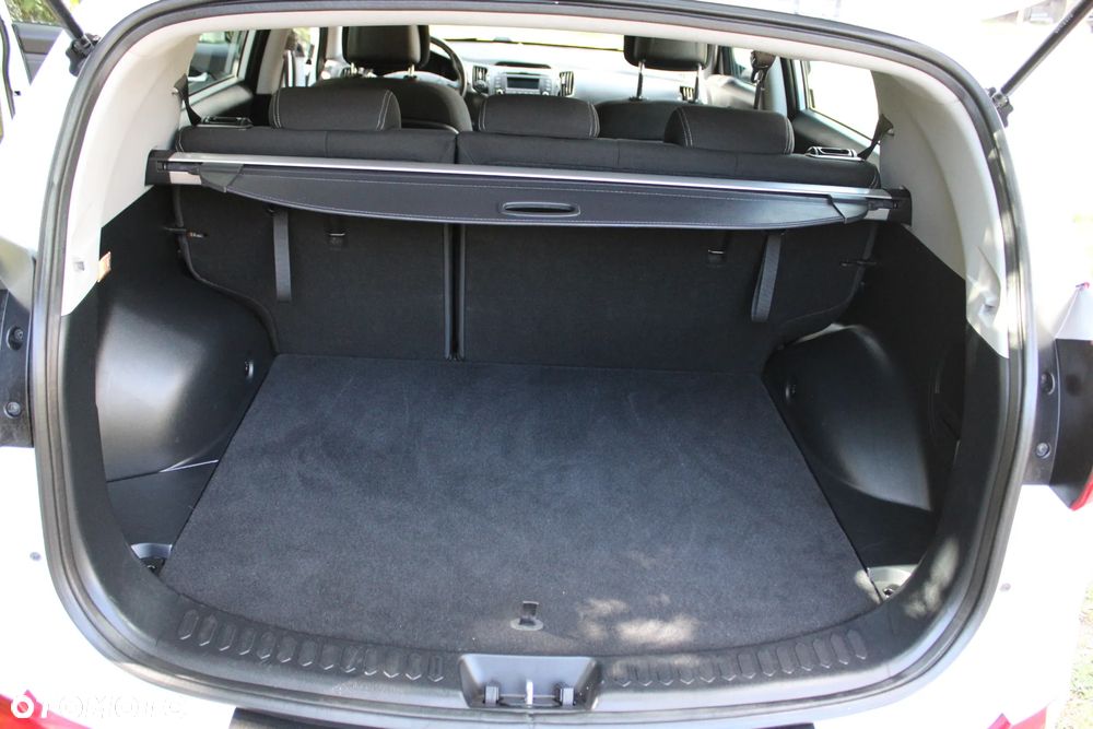 Kia Sportage 2.0 L - 37