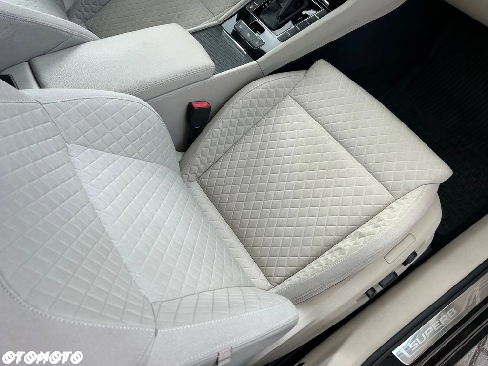 Skoda Superb 2.0 TDI DSG Style - 13