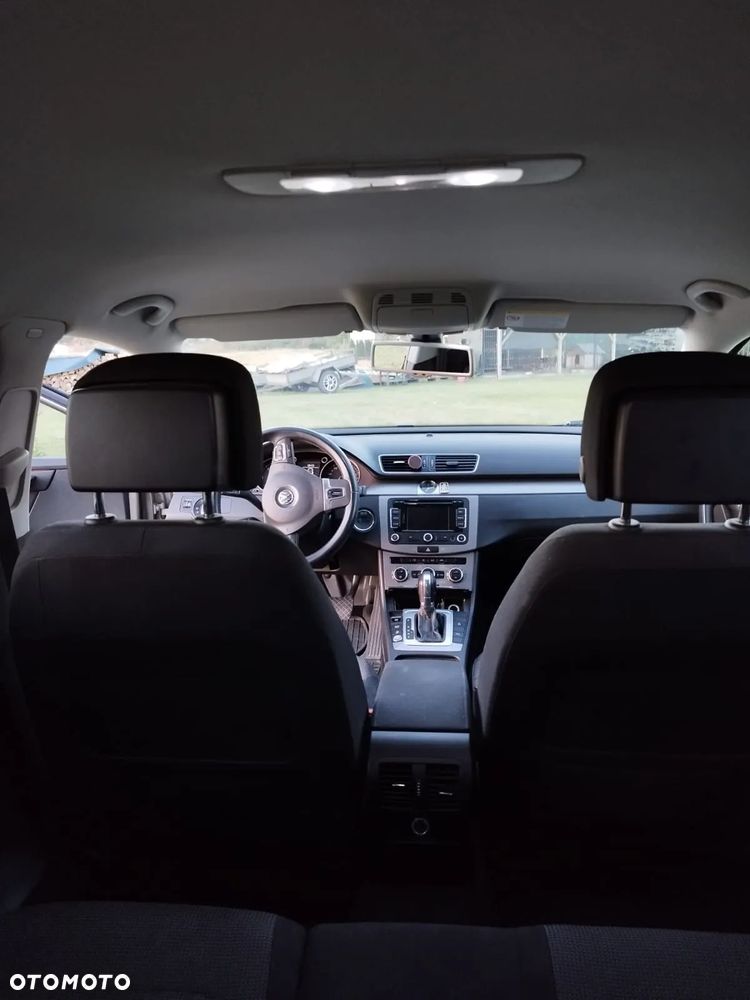 Volkswagen Passat 2.0 TDI Comfortline DSG - 7