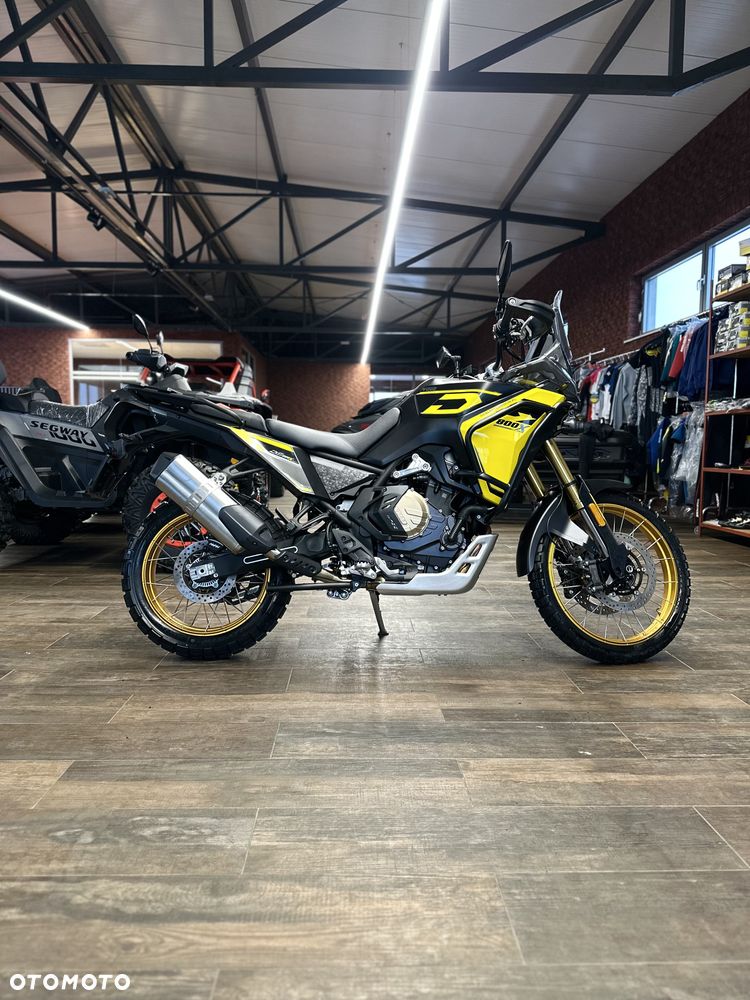 VOGE 800 Rally - 5