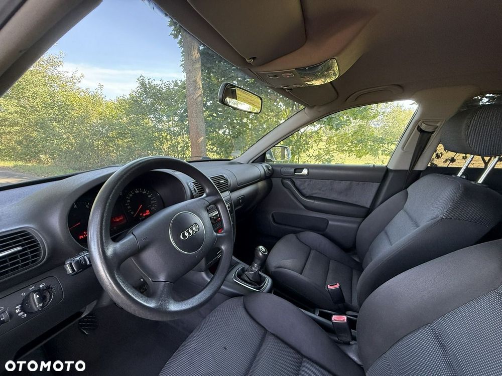 Audi A3 Sportback 1.6 Attraction - 20