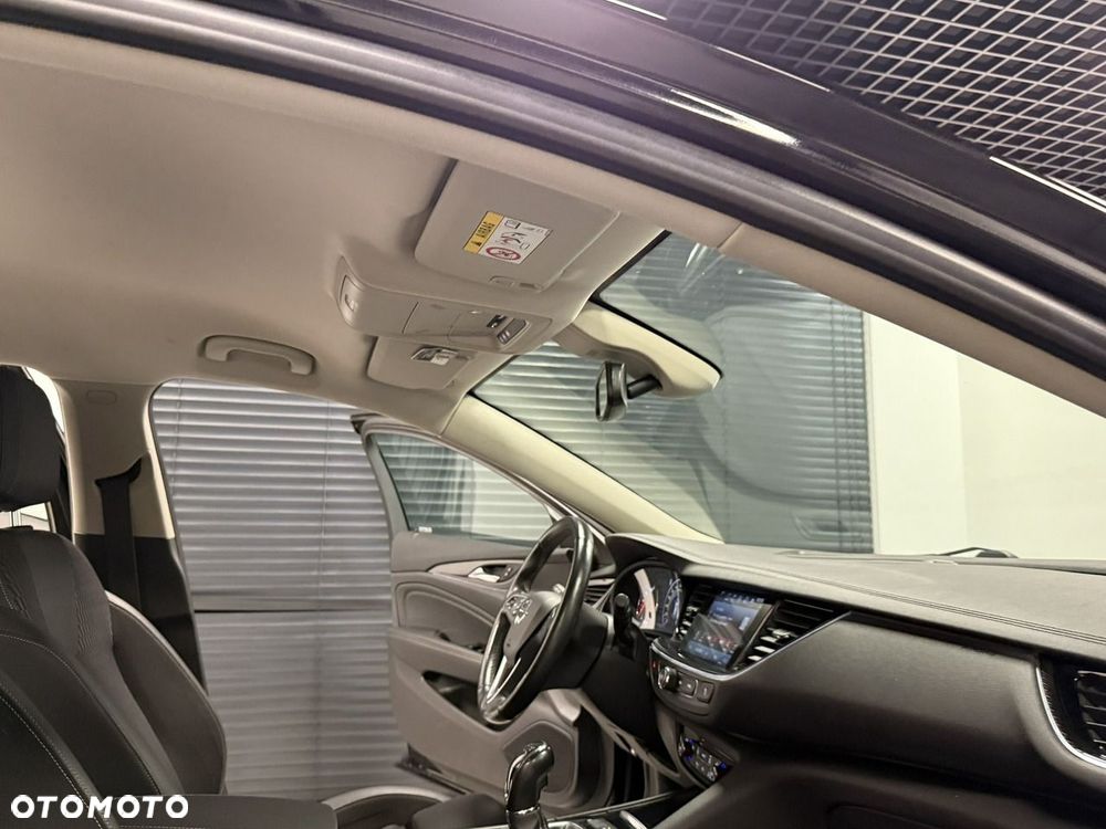 Opel Insignia - 35
