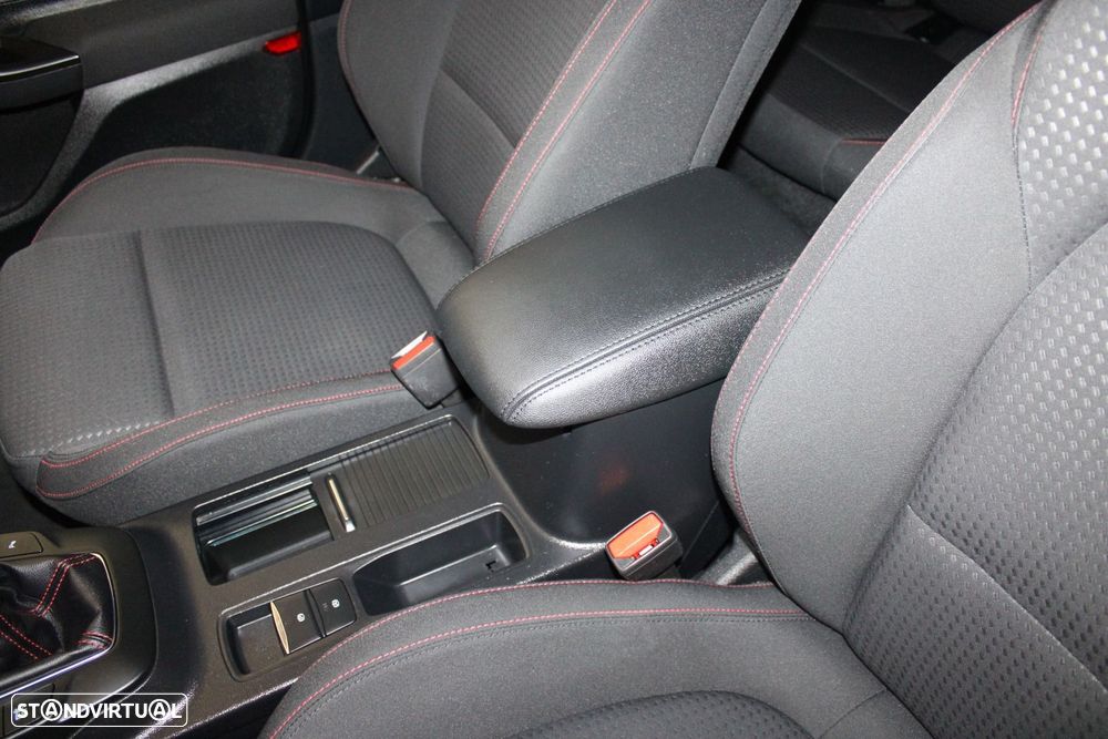 Ford Focus 1.0 EcoBoost ST-Line - 29