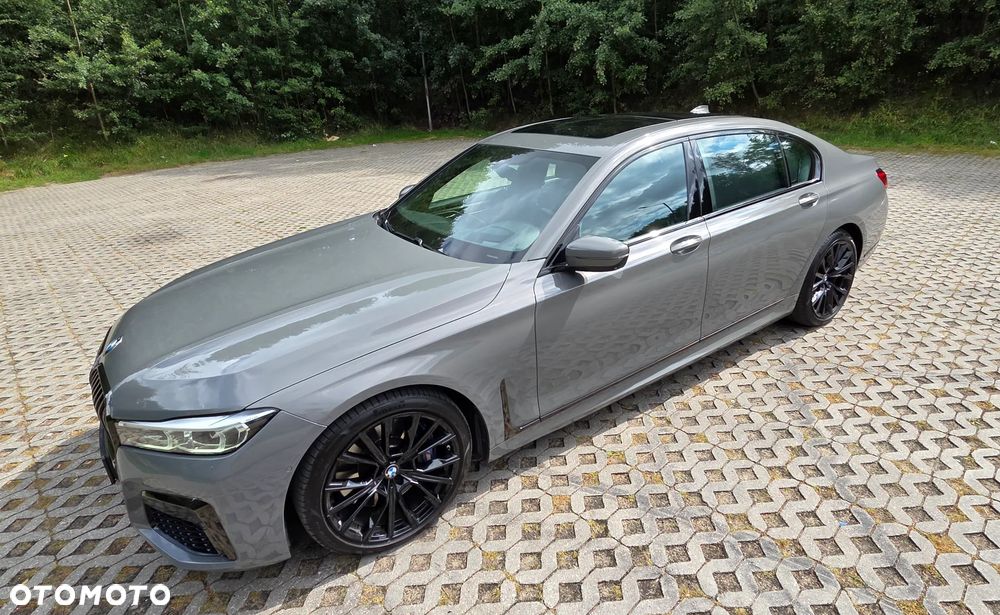 BMW Seria 7 - 35