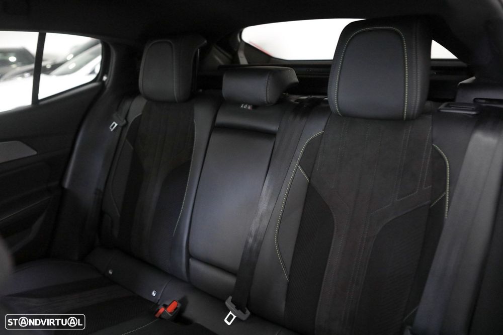 Peugeot 408 1.2 Hybrid GT e-DCS6 - 13