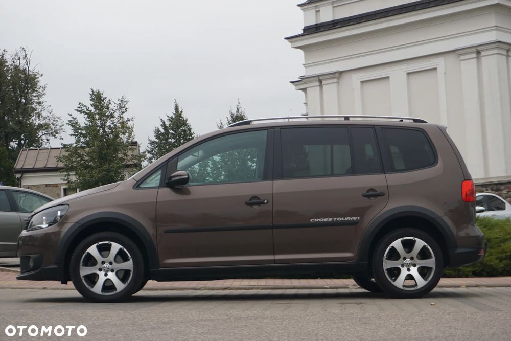 Volkswagen Touran 2.0 TDI DPF Cross - 8
